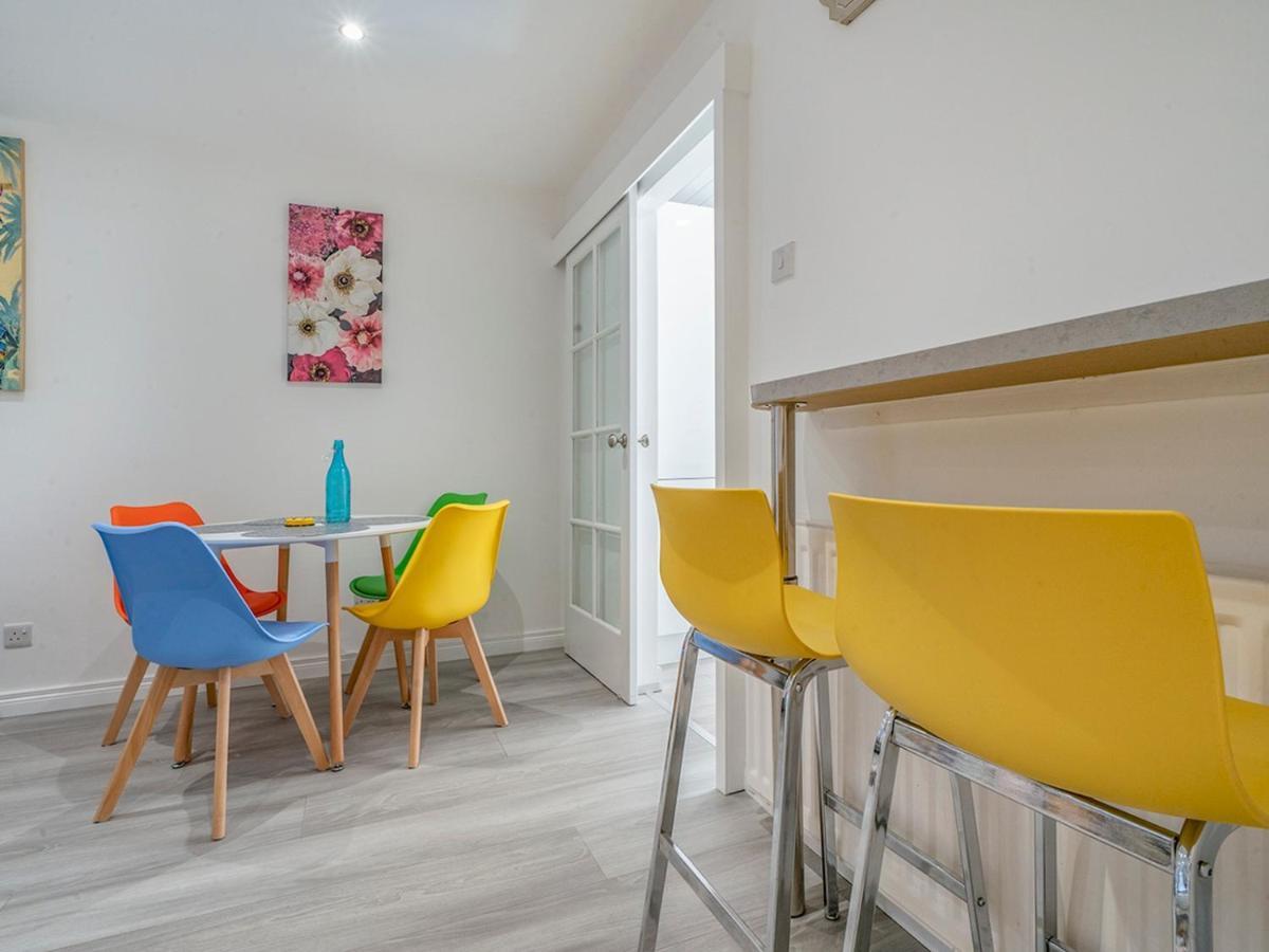 Pass The Keys - Bright & Airy 2br 2bath In Perfect Location Appartement Belfast